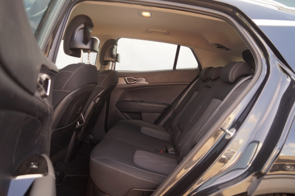 Kia Sportage 1.6 T-GDi Hybrid DynamicLine -NAVI-ECC-TREKHAAK-