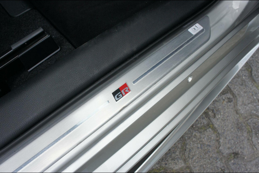 Toyota Corolla Touring Sports 2.0 Hybrid GR-Sport