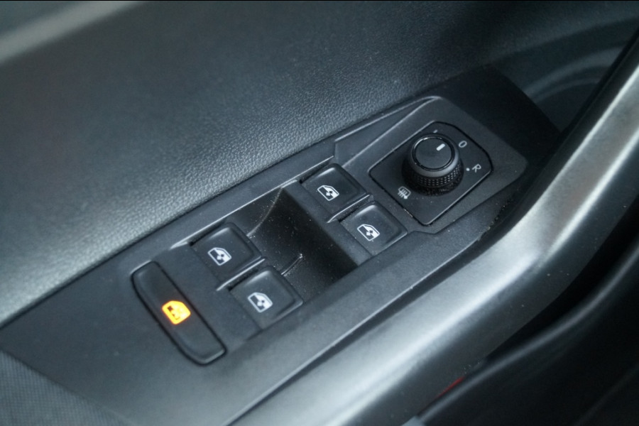 Volkswagen Polo 1.6 TDI Comfortline Executive -NAVI-ACC-CARPLAY-
