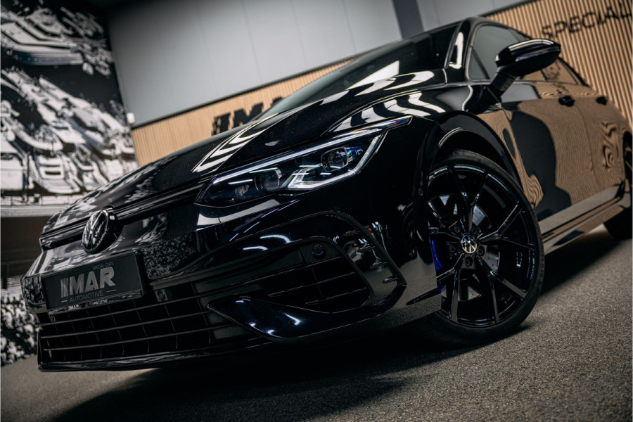 Volkswagen Golf 2.0 TSI R 4Motion uiterst nette en volle Golf R met Akra en nog vele andere opties