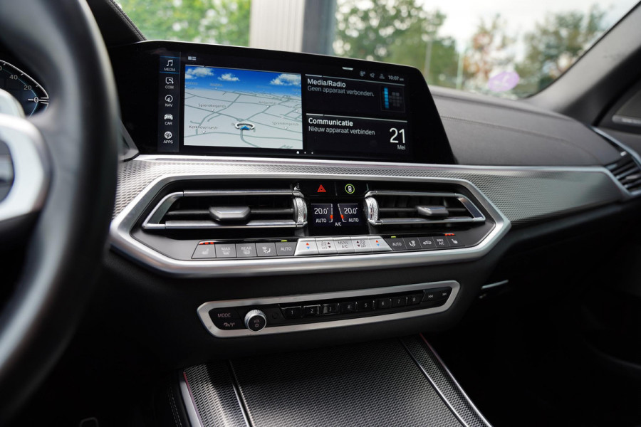 BMW X5 X Drive 45E High Executive Individual M-Pakket Panorama Dak