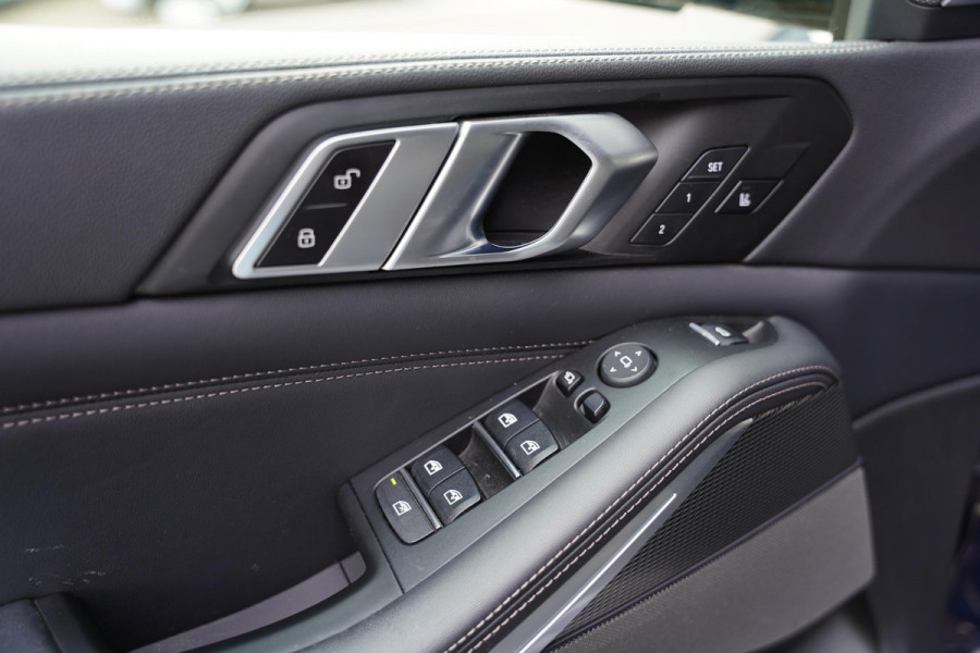 BMW X5 X Drive 45E High Executive Individual M-Pakket Panorama Dak