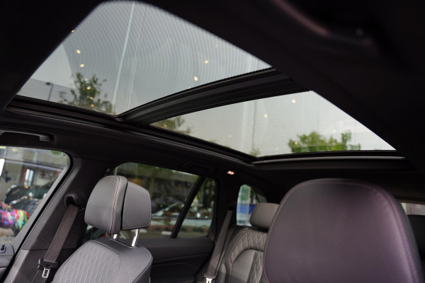 BMW X5 X Drive 45E High Executive Individual M-Pakket Panorama Dak