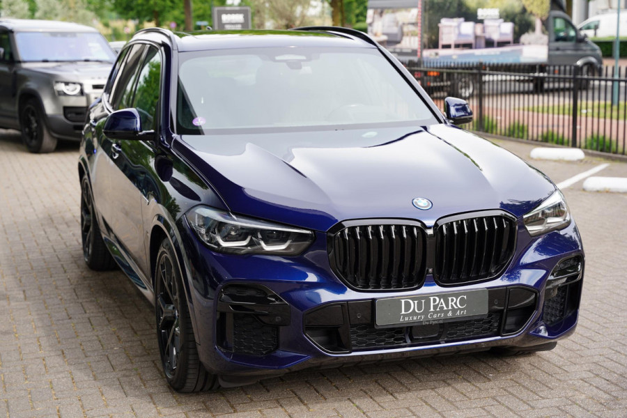 BMW X5 X Drive 45E High Executive Individual M-Pakket Panorama Dak