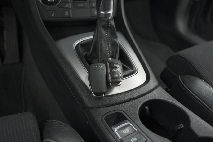 Audi Q3 1.4 TFSI CoD Sport S Line Edition | Parkeersensoren | Navigatie | Climate Control