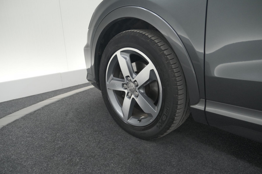 Audi Q3 1.4 TFSI CoD Sport S Line Edition | Parkeersensoren | Navigatie | Climate Control