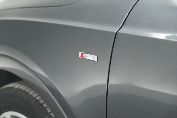 Audi Q3 1.4 TFSI CoD Sport S Line Edition | Parkeersensoren | Navigatie | Climate Control