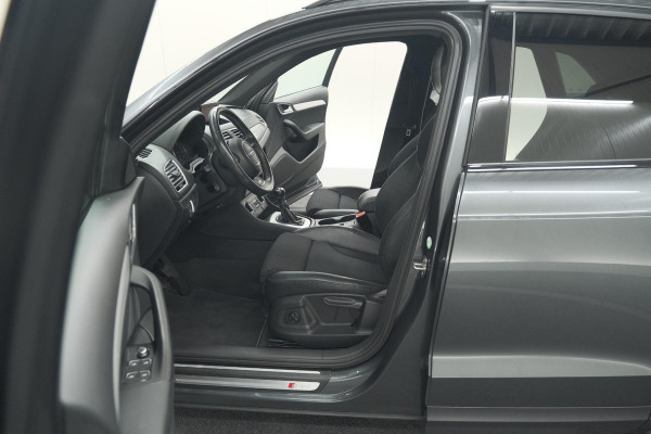 Audi Q3 1.4 TFSI CoD Sport S Line Edition | Parkeersensoren | Navigatie | Climate Control