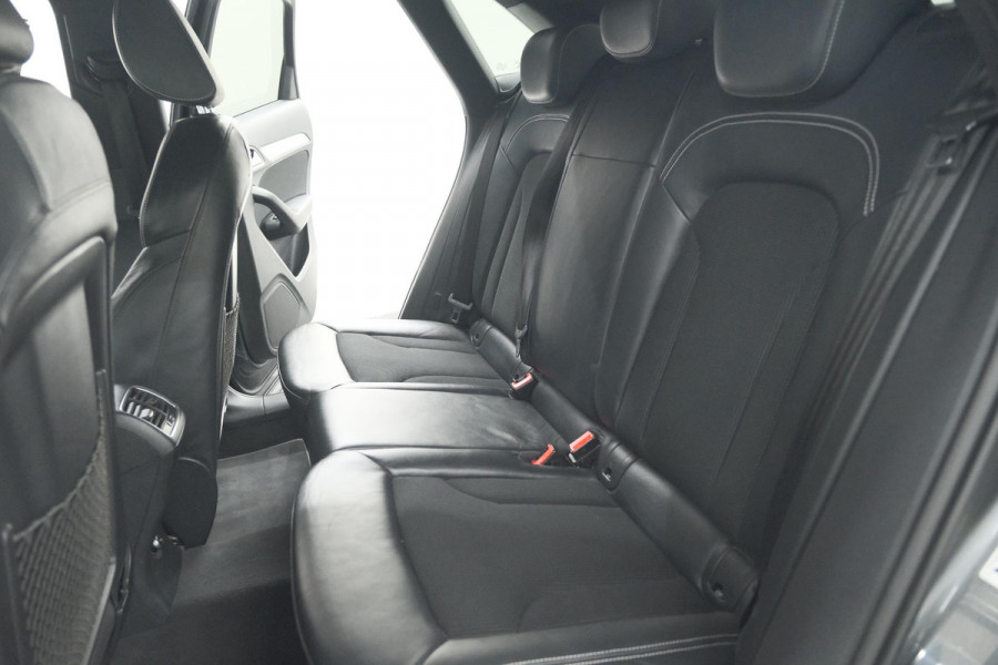 Audi Q3 1.4 TFSI CoD Sport S Line Edition | Parkeersensoren | Navigatie | Climate Control