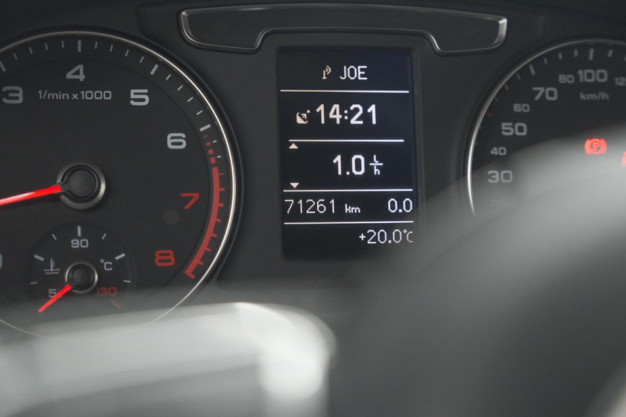 Audi Q3 1.4 TFSI CoD Sport S Line Edition | Parkeersensoren | Navigatie | Climate Control