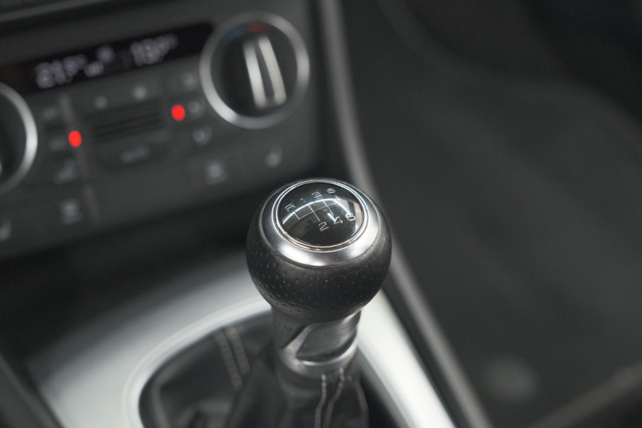 Audi Q3 1.4 TFSI CoD Sport S Line Edition | Parkeersensoren | Navigatie | Climate Control
