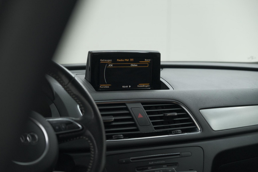 Audi Q3 1.4 TFSI CoD Sport S Line Edition | Parkeersensoren | Navigatie | Climate Control