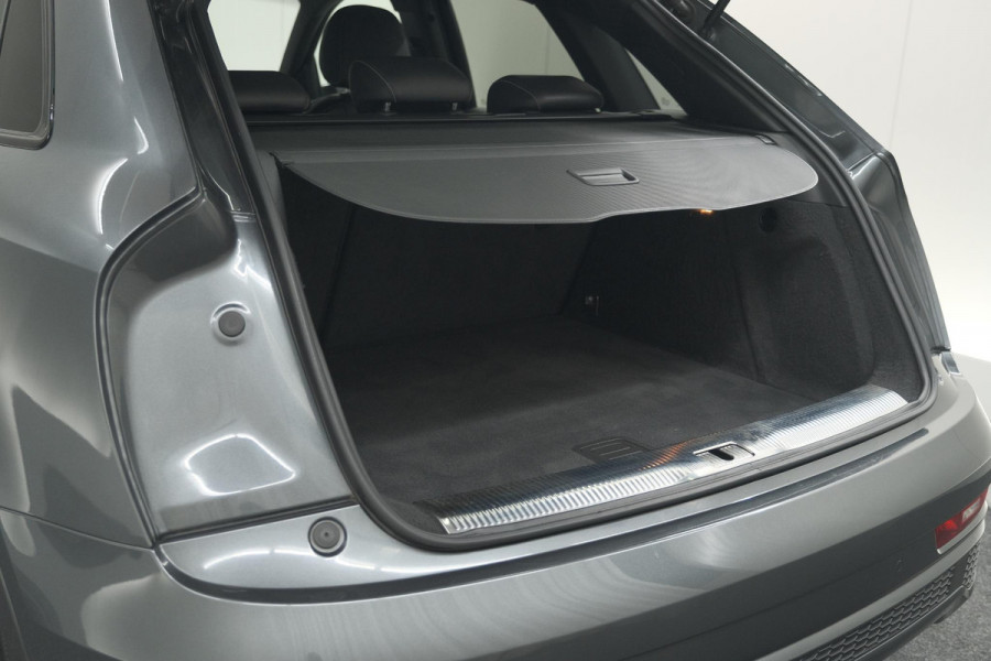Audi Q3 1.4 TFSI CoD Sport S Line Edition | Parkeersensoren | Navigatie | Climate Control