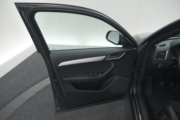 Audi Q3 1.4 TFSI CoD Sport S Line Edition | Parkeersensoren | Navigatie | Climate Control