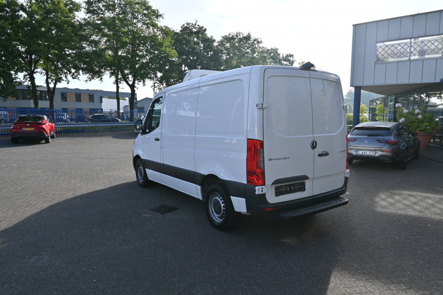 Mercedes-Benz Sprinter 317 CDI L1H1 RWD MBUX navigatie met parkeerpakket, Geveerde stoel Carrier