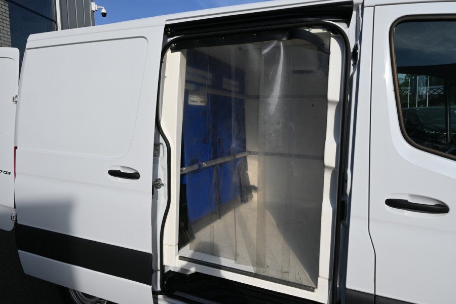 Mercedes-Benz Sprinter 317 CDI L1H1 RWD MBUX navigatie met parkeerpakket, Geveerde stoel Carrier