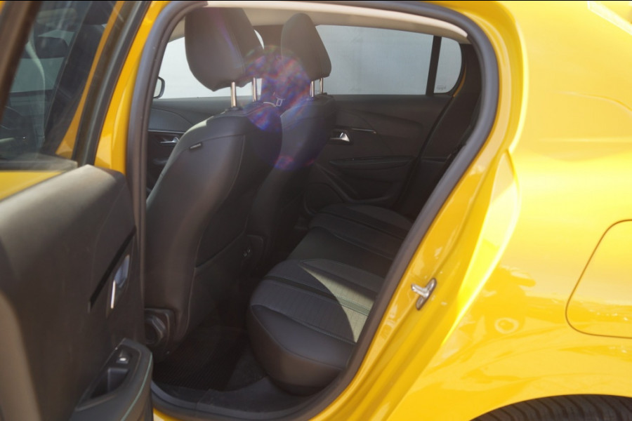 Peugeot 208 1.2 PureTech Automaat Allure -PANO-NAVI-