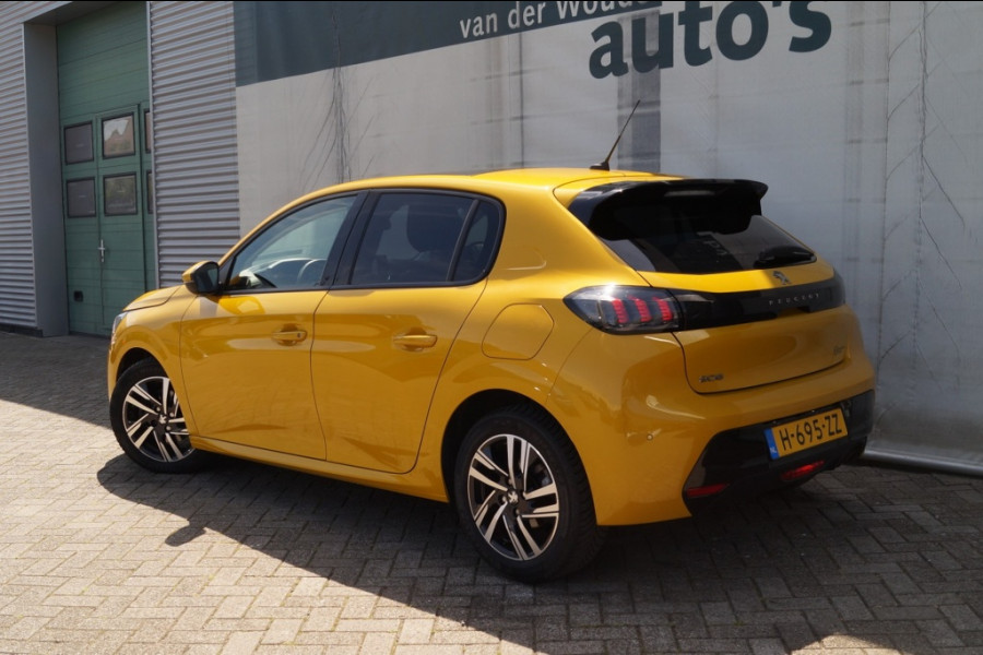 Peugeot 208 1.2 PureTech Automaat Allure -PANO-NAVI-
