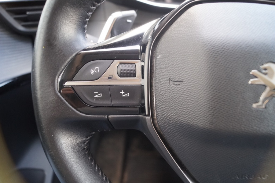 Peugeot 208 1.2 PureTech Automaat Allure -PANO-NAVI-