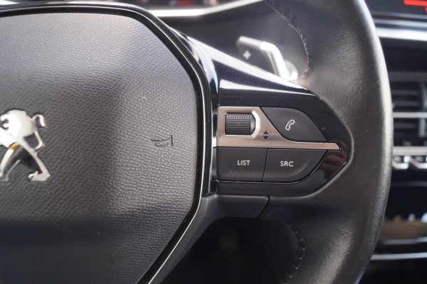 Peugeot 208 1.2 PureTech Automaat Allure -PANO-NAVI-