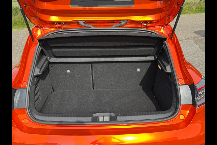 Renault Clio 1.0 TCe ECO-G 100 techno AUTOMAAT / CAMERA / NAVI / CARPLAY / ECC / ZGAN