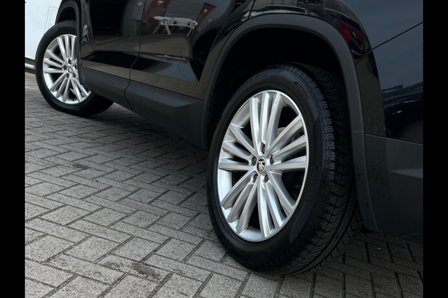 Škoda Kodiaq 1.5 TSI Limited Business Edition 7p. NL AUTO | 7 PERSOONS | PANO | AUTOMAAT | CARPLAY | HALF LEDER |
