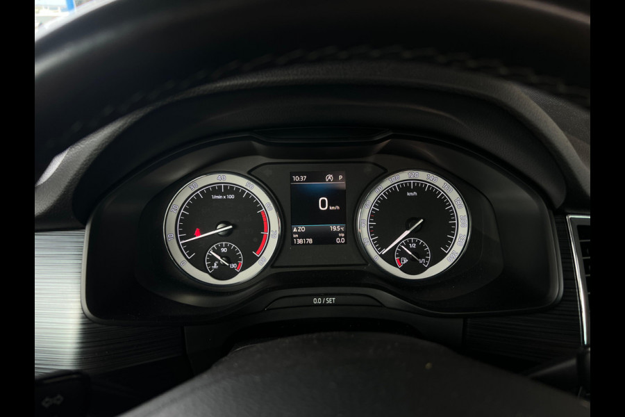 Škoda Kodiaq 1.5 TSI Limited Business Edition 7p. NL AUTO | 7 PERSOONS | PANO | AUTOMAAT | CARPLAY | HALF LEDER |