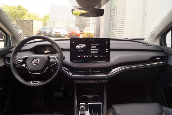 Škoda ENYAQ iV 60 180pk 62kWh -PANO-LEER-NAVI-ECC-PDC-
