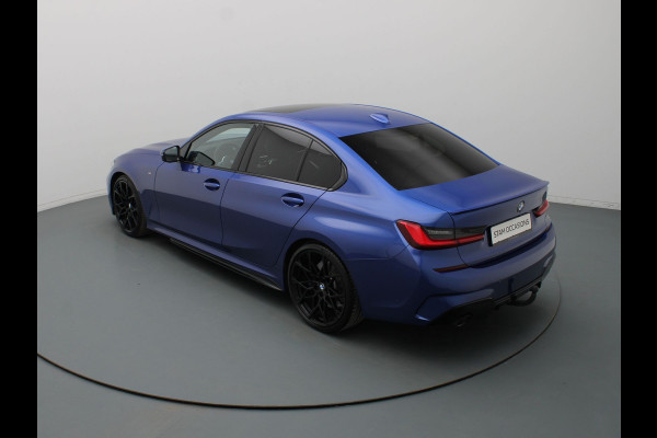 BMW 3-serie 184pk 320i High Executive Camera | Adapt. Cruise | Navi | Parkeersens. v+a | Stoel-/stuurverw. | Trekhaak