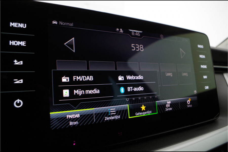 Škoda Kamiq 1.0 TSI Ambition > Trekhaak/17 inch/camera/stoelverwarming...