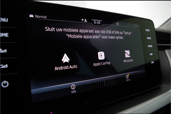 Škoda Kamiq 1.0 TSI Ambition > Trekhaak/17 inch/camera/stoelverwarming...