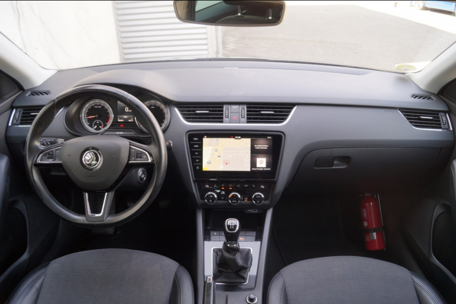 Škoda Octavia Combi 1.6 TDI Style -LED-NAVI-ECC-PDC-