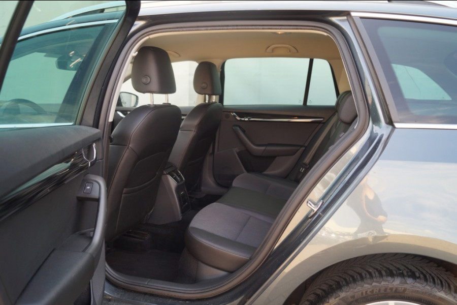 Škoda Octavia Combi 1.6 TDI Style -LED-NAVI-ECC-PDC-