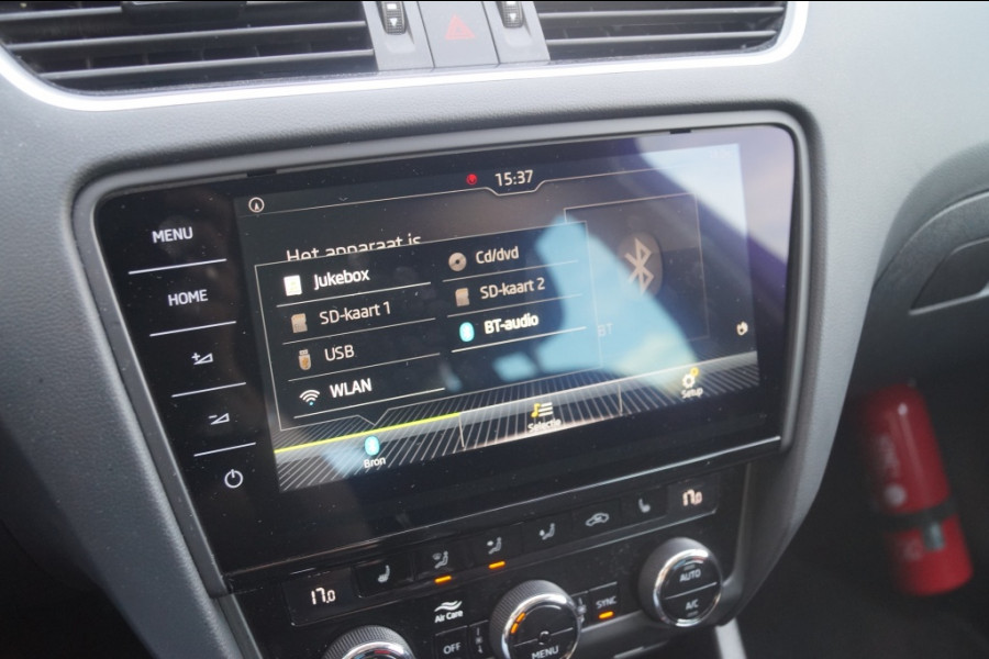 Škoda Octavia Combi 1.6 TDI Style -LED-NAVI-ECC-PDC-
