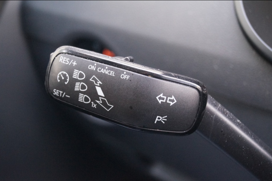 Škoda Octavia Combi 1.6 TDI Style -LED-NAVI-ECC-PDC-