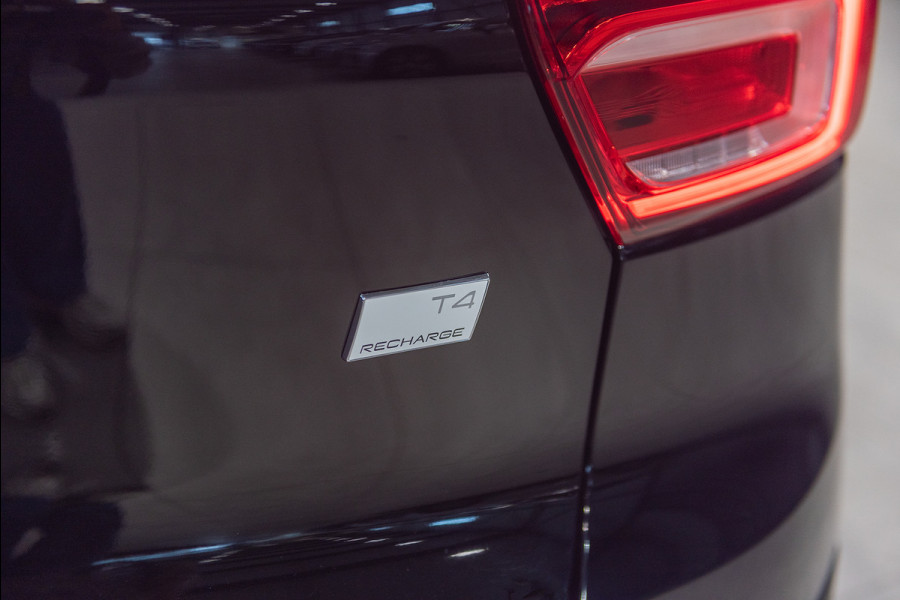 Volvo XC40 T4 Aut. Plug-In Hybrid Parkeercamera LuxeStoelen 211pk