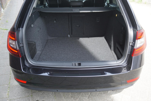 Škoda Octavia Combi 1.5 TSI 150PK Greentech Style Business Zeer Compleet.