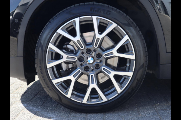 BMW X1 sDrive20i VDL Nedcar Edition | Head Up | Leder | Trekhaak |