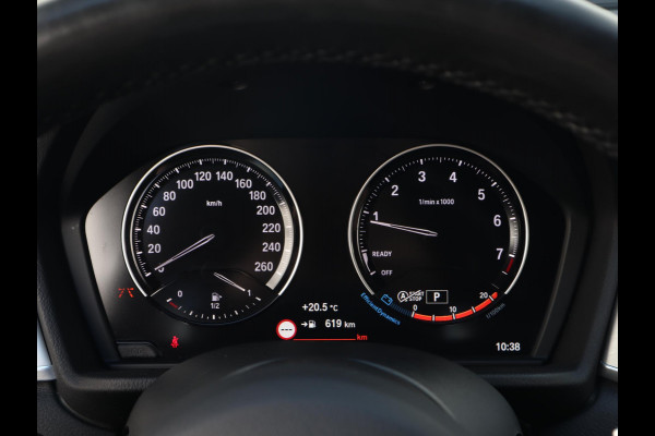 BMW X1 sDrive20i VDL Nedcar Edition | Head Up | Leder | Trekhaak |