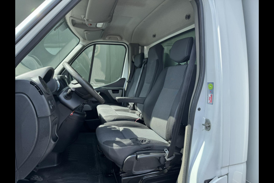 Renault Master T35 2.3 dCi L3H2 Laadklep Airco Cruise Bluetooth Navigatie systeem