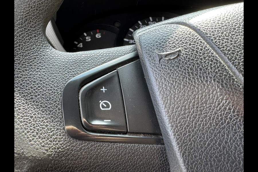 Renault Master T35 2.3 dCi L3H2 Laadklep Airco Cruise Bluetooth Navigatie systeem