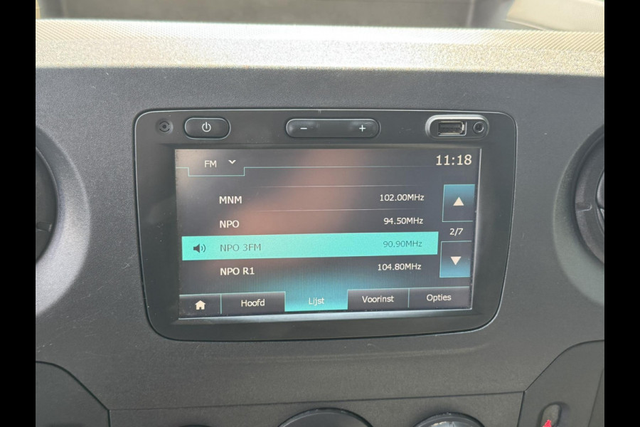 Renault Master T35 2.3 dCi L3H2 Laadklep Airco Cruise Bluetooth Navigatie systeem