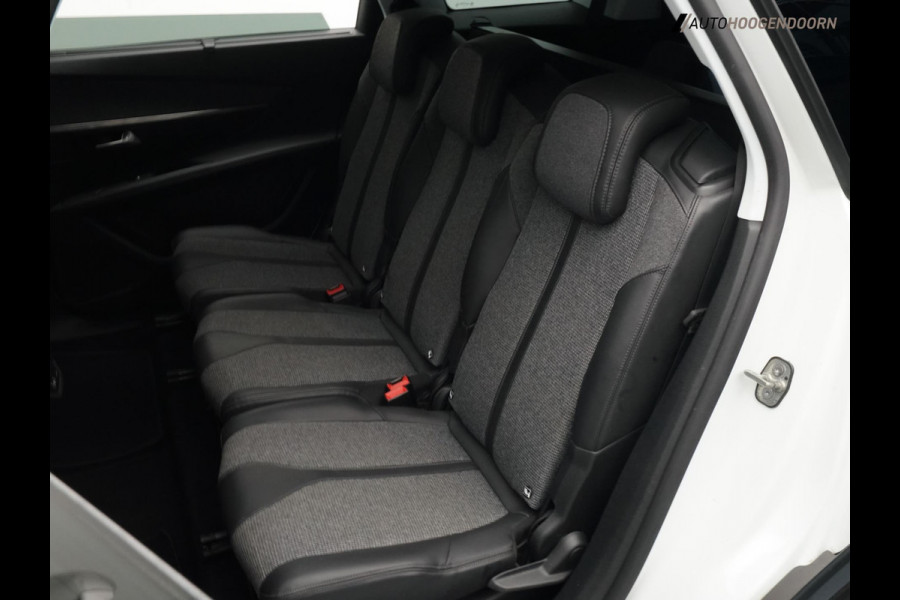 Peugeot 5008 1.6 Allure 7-zits 165pk (AUTOMAAT,APPLE CARPLAY,LED,DODEHOEK,KEYLESS,DIGITAAL DISPLAY,360 CAMERA,TREKHAAK,LM-VELGEN)