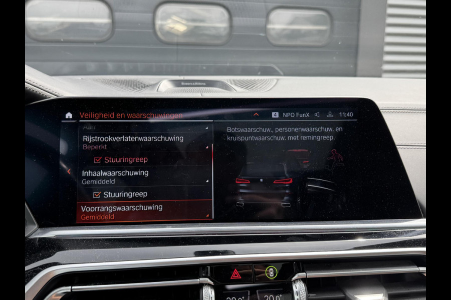 BMW X5 M50d High Executive | Panorama dak | TV Schermen | Bowers & Wilkins | 360 Camera | Laser | 22 Inch Lichtmetalen Velgen |