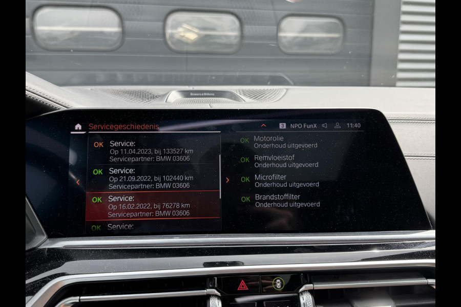 BMW X5 M50d High Executive | Panorama dak | TV Schermen | Bowers & Wilkins | 360 Camera | Laser | 22 Inch Lichtmetalen Velgen |
