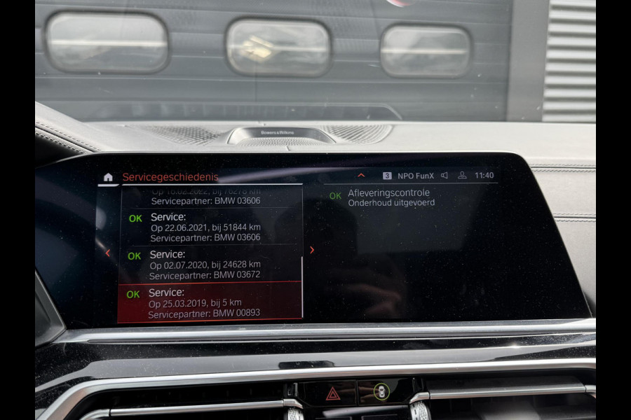 BMW X5 M50d High Executive | Panorama dak | TV Schermen | Bowers & Wilkins | 360 Camera | Laser | 22 Inch Lichtmetalen Velgen |