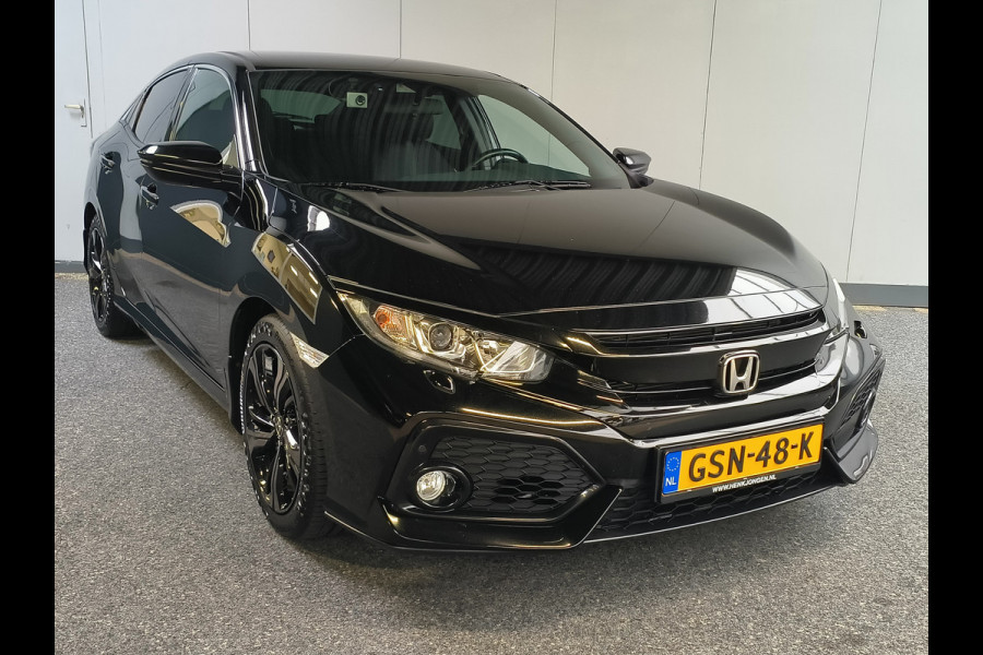 Honda Civic 1.0 i-VTEC Elegance AUTOMAAT uit 2018 Rijklaar + 12 maanden Bovag-garantie Henk Jongen Auto's in Helmond,  al 50 jaar service zoals 't hoort!