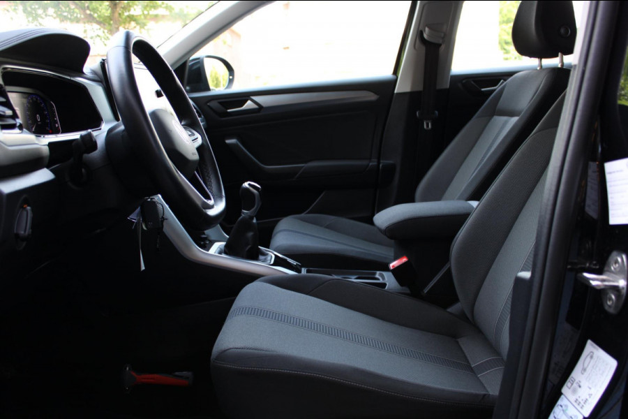 Volkswagen T-Roc 1.0 TSI Life Business Airco Camera CarPlay Nap