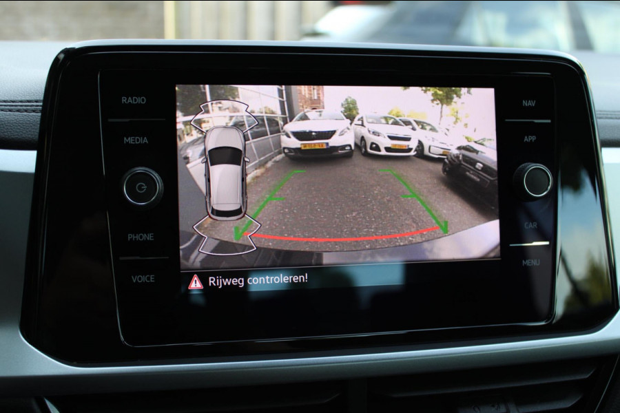 Volkswagen T-Roc 1.0 TSI Life Business Airco Camera CarPlay Nap