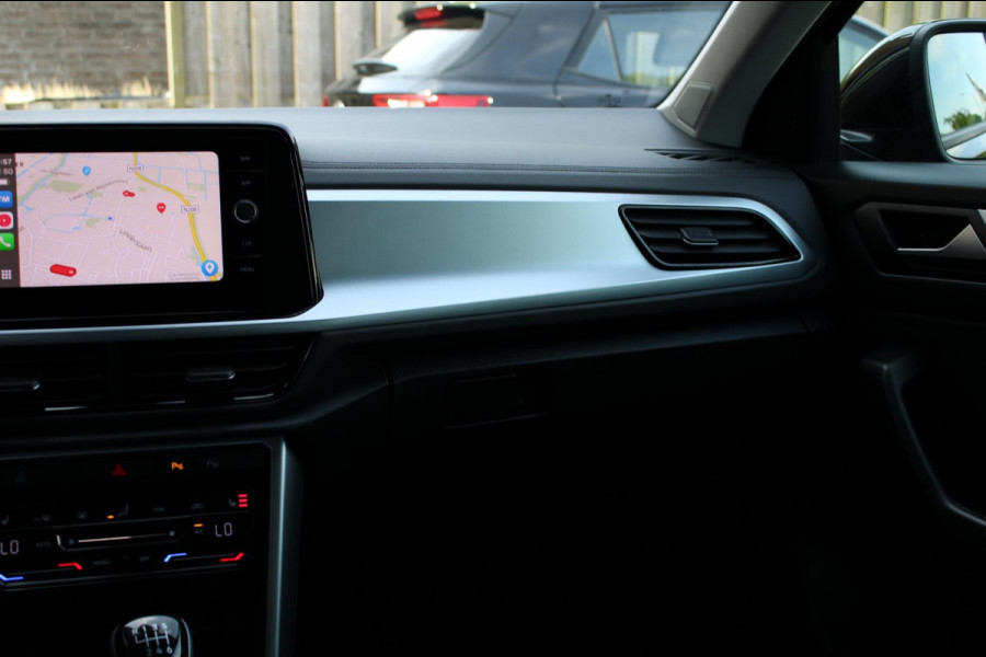 Volkswagen T-Roc 1.0 TSI Life Business Airco Camera CarPlay Nap